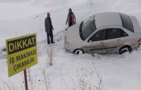 Sular Dondu, Yollar Buz Pistine Döndü