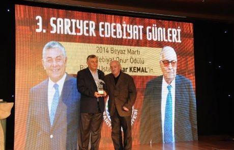 Yaşar Kemal'e Beyaz Martı Ödülü
