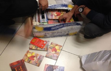 Salı Pazarında Korsan Kitap Operasyonu