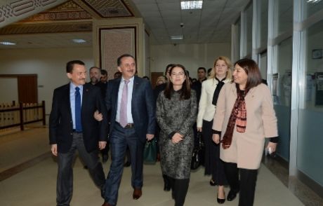 Engelliler Sarayı'na Bakan'dan Tam Not