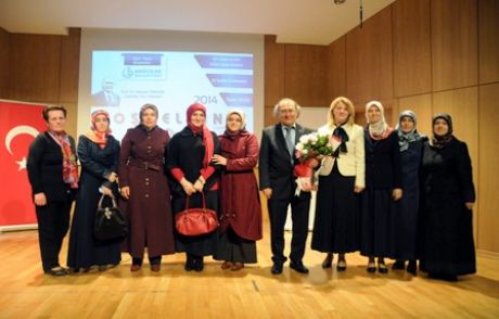 'kadın Erkek Eşit Değil Farklıdır'