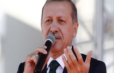 Erdoğan: Oradan Alüfteleri Takip Ediyor