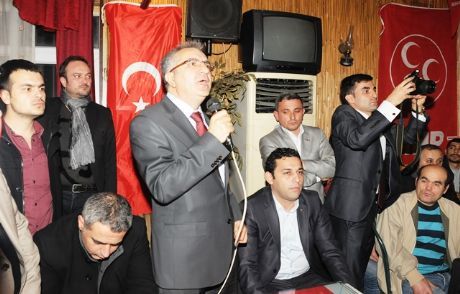 Ali Derindağ, MHP Kağıthane'ye Heyecan Getirdi 