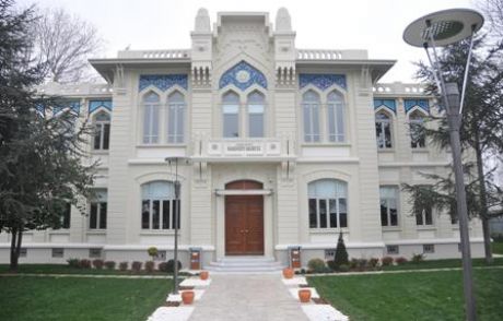 Tarih Edebiyat Ve Sanat Kütüphanesi Açıldı