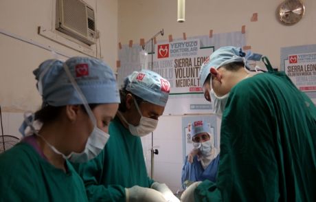 Sierra Leone'e Şifa Elleri Uzandı