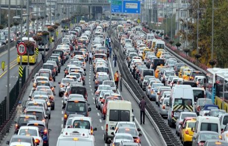 İstanbul'da Pazar Gününe Dikkat!