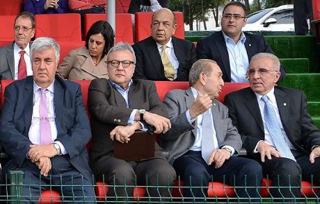Aysal'dan Futbolculara Tam Destek
