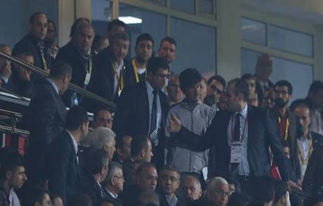 Fenerbahçe'nin Golü Tribünleri Karıştırdı