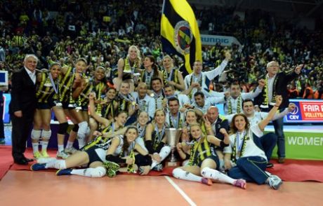 Cev Kupası Şampiyonu Fenerbahçe