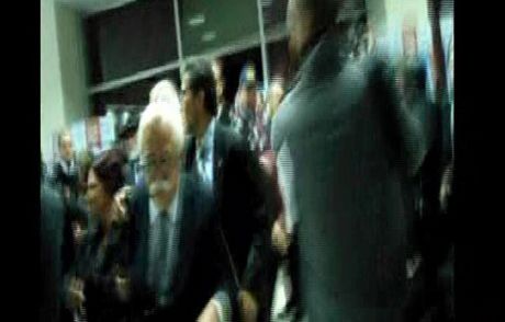 Levent Kırca'nın Konuştuğu Toplantıda Olay