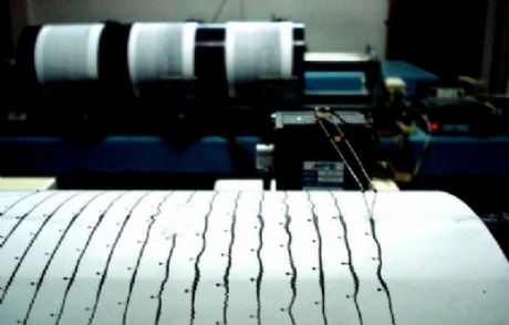 Akdeniz'de 4 Büyüklüğünde Deprem