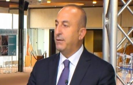Çavuşoğlu'nun Ziyaretinde Polemik