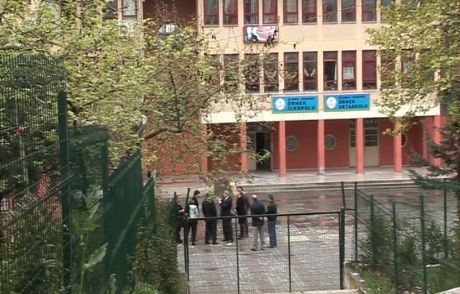 Kız Öğrenci Okulda İntihar Etti