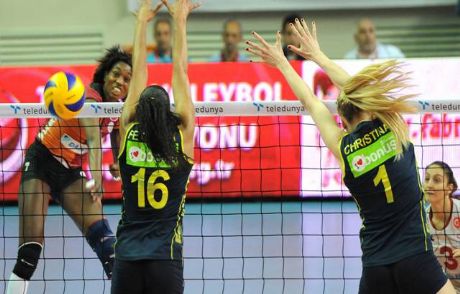 Olaylı Derbi Fenerbahçe'nin