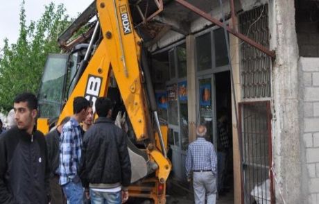 Freni Boşalan İş Makinesi Fırına Girdi