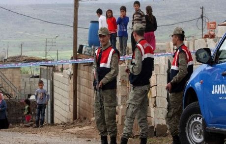 100 Metrekare İçin 4 Kişiyi Öldürdü