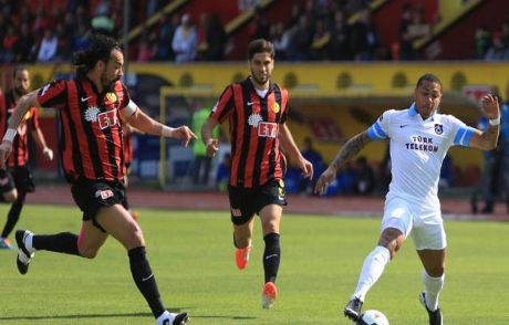 Trabzon Kaçtı Es Es Yakaladı