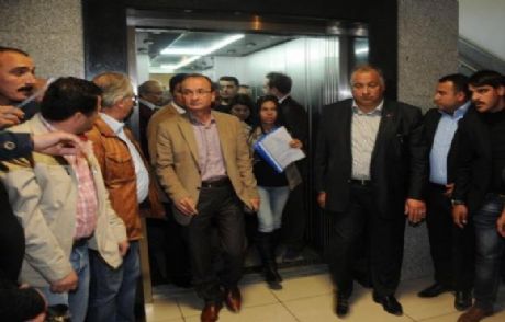 Antalya'da Chp Seçim Sonuçlarına İtiraz Etti
