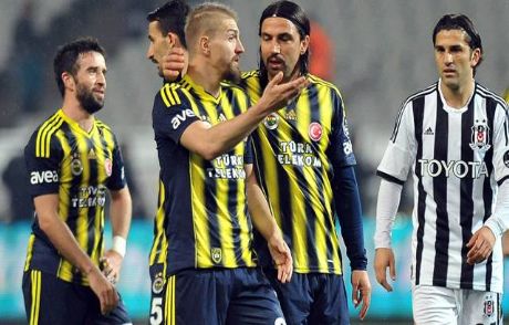 Derbide İlginç Pozisyon!