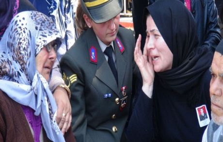 'anne Üzülme, Kefenlenirken Gördüm...'