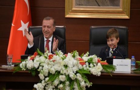 Başbakan Erdoğan O Cevaba Çok Güldü