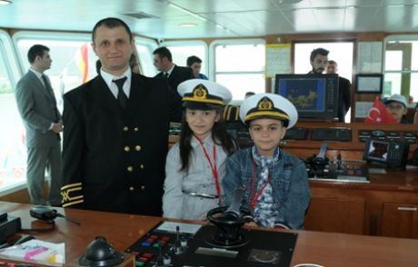 Minik Kaptandan Trafik Sorununa Çözüm