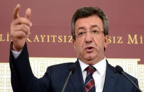 'haşim Kılıç Cübbesiyle Ders Verdi'
