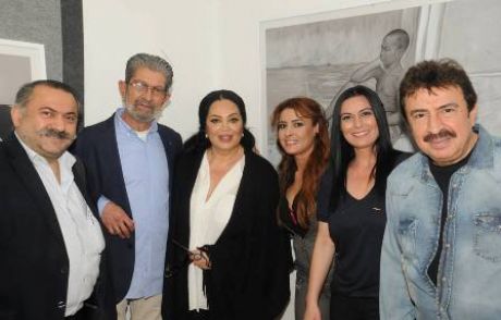 Ünlü Ressam Yıllar Sonra İstanbul'da