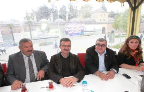 Başkan Köşker Derneklere Konuk Oldu