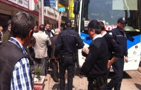İndiği Otobüsün Altında Kaldı