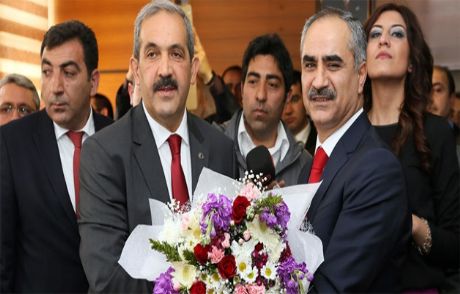 Sivas Belediyesi'nde Devir Teslim Töreni