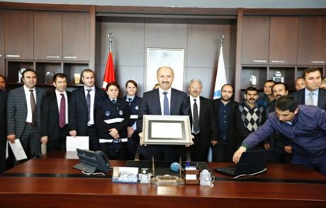 Başkan Altunay Mazbatasını Aldı