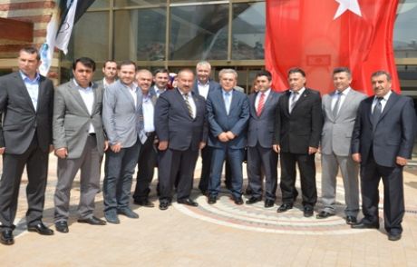 Kocaoğlu Yeni Belediye Başkanlarını Ziyaret Etti
