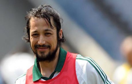 İlhan Mansız Beşiktaş İle El Sıkıştı