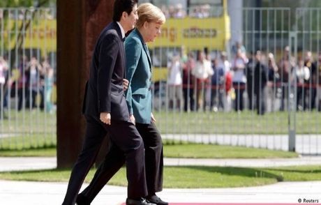 Merkel Ve Abe'den Rusya'ya Mesaj