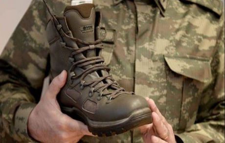 Kara Kuvvetleri'nde Siyah Bot Devri Kapanıyor