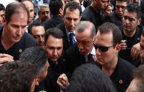 Erdoğan Ve Kılıçdaroğlu'na Soma'da Protesto