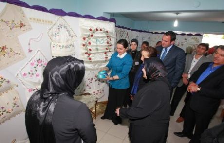Gesmek Yenikent'te 70 Kursiyere Sertifika