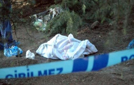 Ağaçların Altınta Ölü Erkek Bebek Bulundu