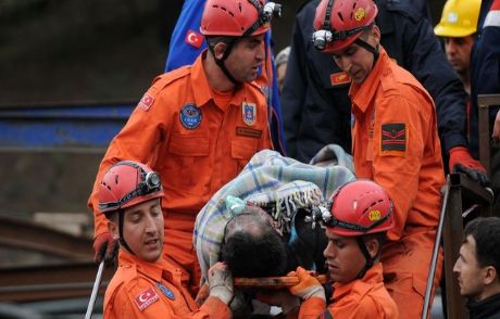 Madendeki Soyunma Odalarında Hırsızlık Şoku