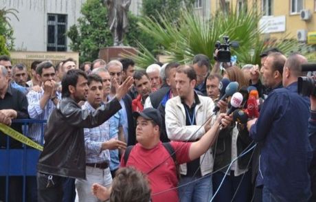 Sendika Başkanı Adliye Binasına Sığındı