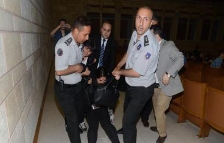 Yatırım Zirvesi'nde Soma Protestosu