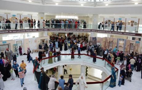 Komek'in Muhteşem Sergisi Büyük İlgi Görüyor