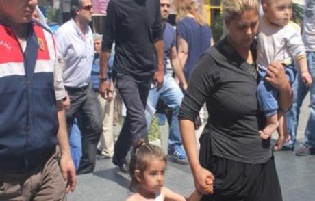 Çocuklar, Anneleriyle Cezaevine Girdi