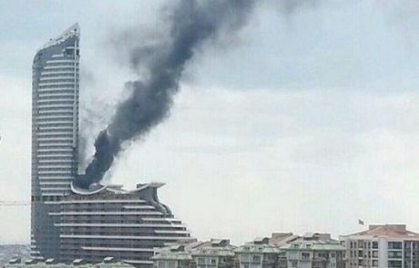 Akasya Avm'de Yangın