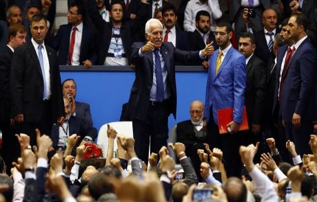 Mustafa Kamalak Yeniden Seçildi