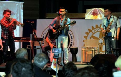 En Başarılı Sokak Çalgıcısı İçin Bir Adım Kaldı