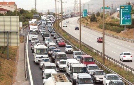 Tem Ve Tren Yolu Kapalı, D-100 Felç