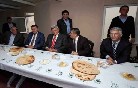 Başkanlar Vanlılara Konuk Oldu