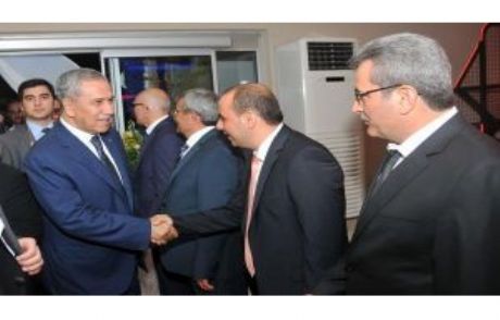 Arınç Nikah Şahitliği Yaptı